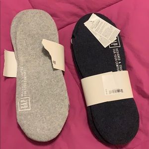 GAP Underwear & Socks - 2 packs of NWT Gap no show socks GAP Underwear & Socks - 2 packs of NWT Gap no show socks